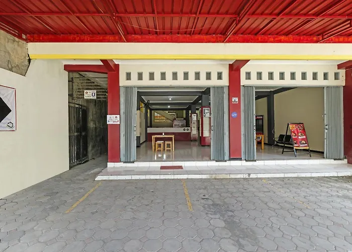 SUPER OYO 90905 Dangau Datuk Guesthouse Ngabean